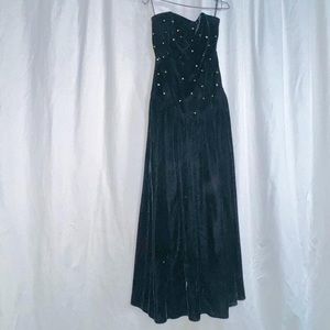 Vintage 1980s Black Velvet Rhinstone dress